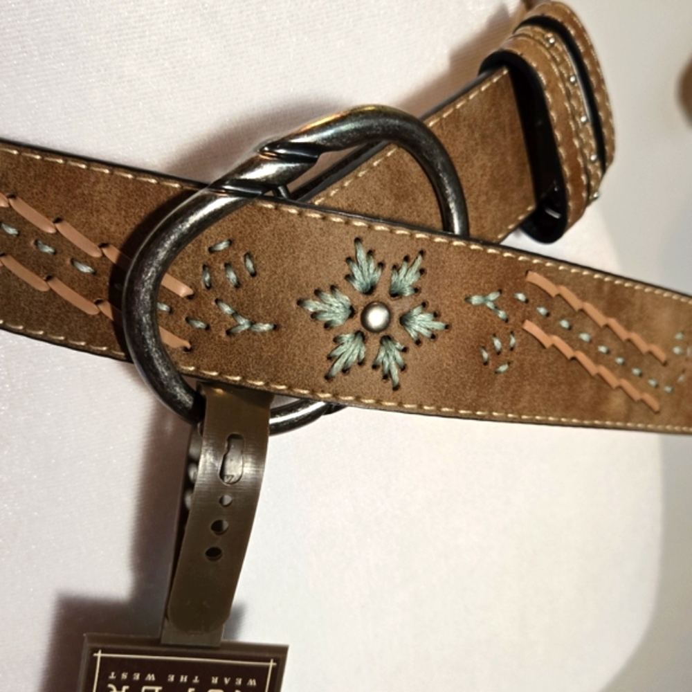 Cowgirls Rock Womens Western Belt Leather Floral Turquoise Laced Tan Large NWT